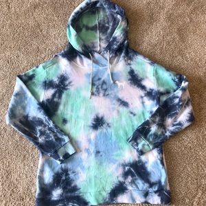 New Victoria’s Secret Pink Tie Dye Sweatshirt M
